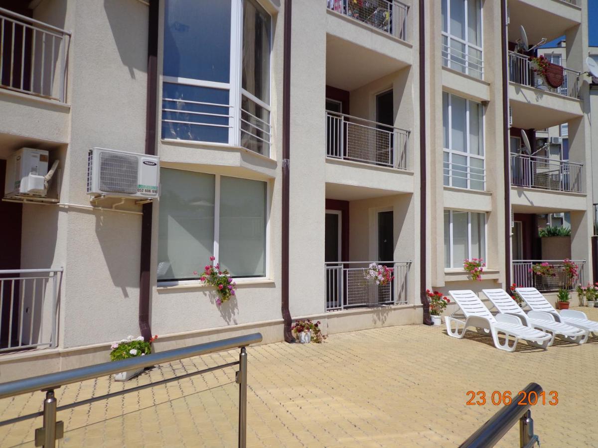 Kavarna Hills Apartments Buitenkant foto