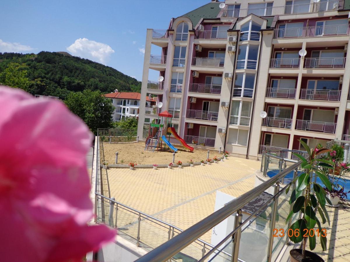 Kavarna Hills Apartments Buitenkant foto