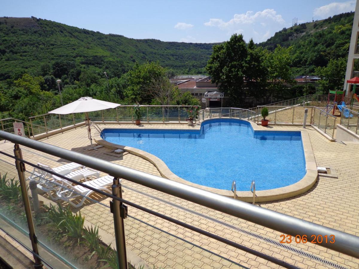 Kavarna Hills Apartments Buitenkant foto